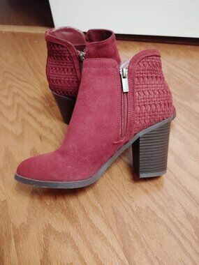 Tru ComfortFoam Women's Boots sz 8